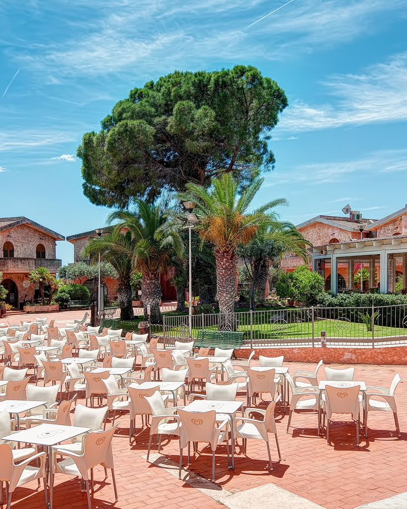 Торговый центр Piazza Italia Costarei